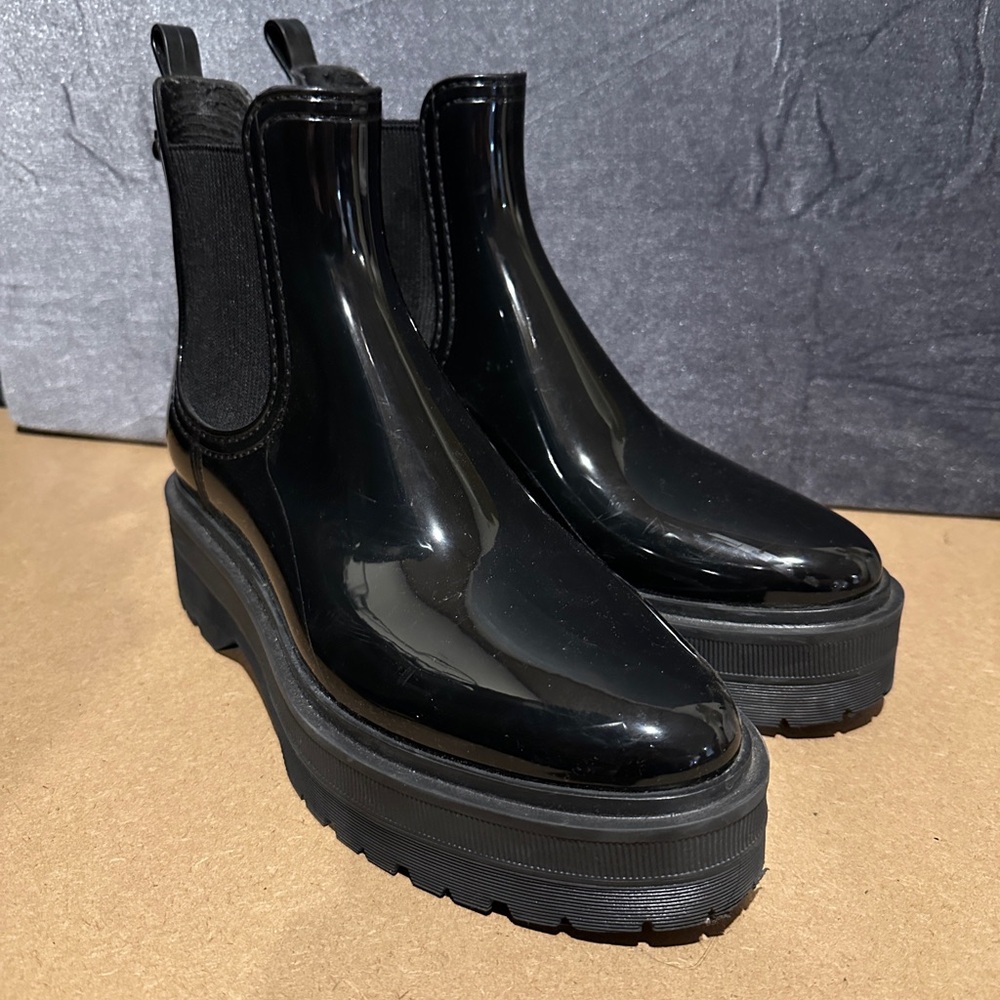 Lemon Jelly Black Platform Chelsea Boots with Elastic Panels size 40